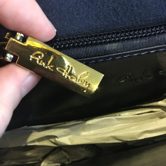 NWOT Pink Haley navy hand bag - Picture 6 of 6